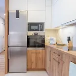 Green Apartment Chrzanow 公寓 *