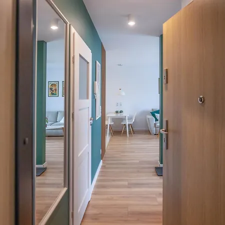 Green Apartment Chrzanow Apartman *